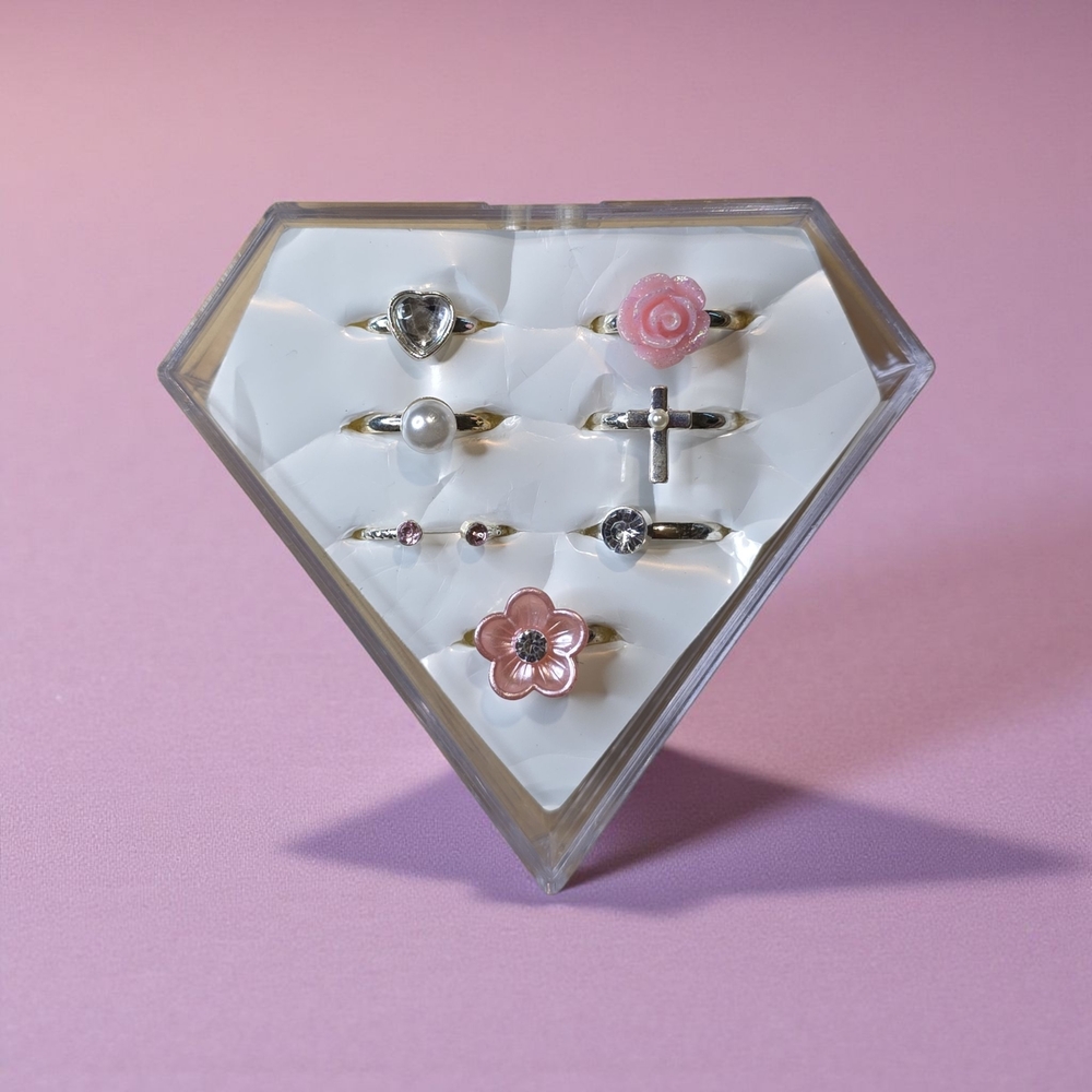 Chic Silver Rings with Pink Accents
